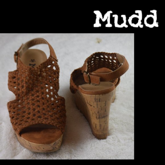 MUDD Woven Peep-Toe Platform Wedge Sandals - Picture 3 of 7